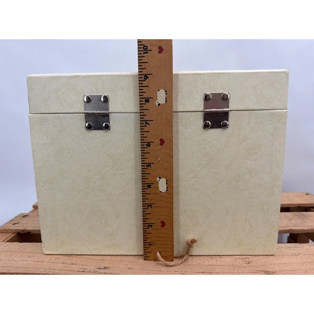 Vintage Style Cream Damask Ribbon‎ Organizer Box 5 Grommet Dispenser & 11 Rolls